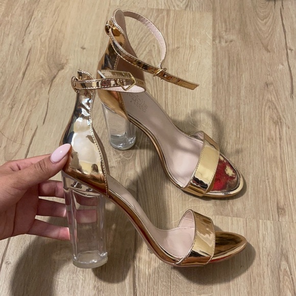 rose gold heels - Picture 1 of 3